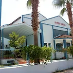 Aymes 3*