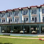 Aymes Hotel 3*