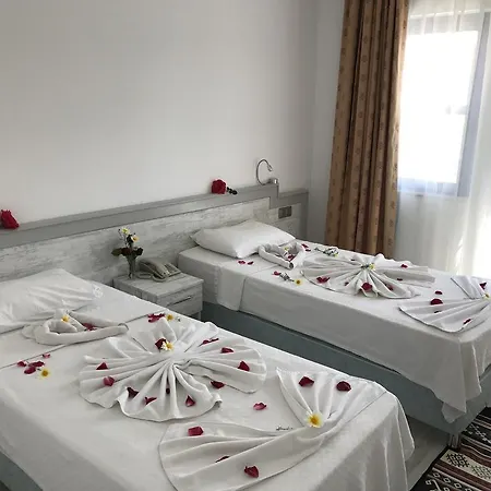 Aymes Hotell 3*